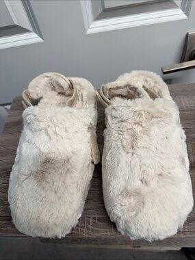 Nike Cream Faux Fur Clogs